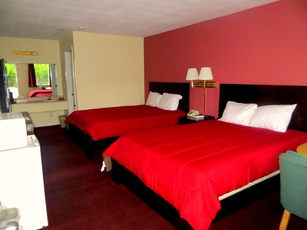 Peach Tree Inn Бренсон Номер фото