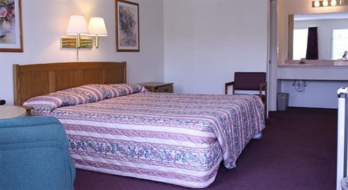 Peach Tree Inn Бренсон Екстер'єр фото