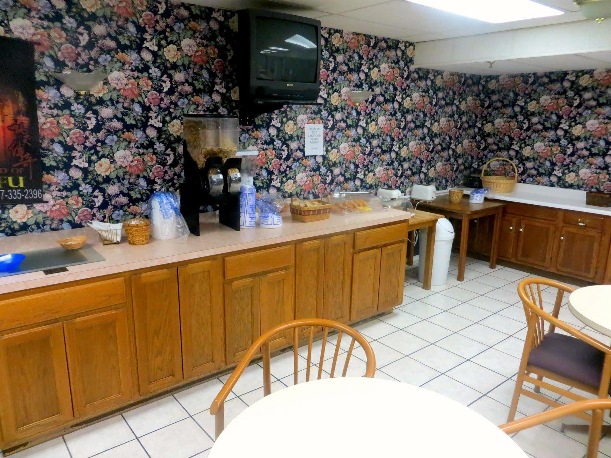 Peach Tree Inn Бренсон Екстер'єр фото