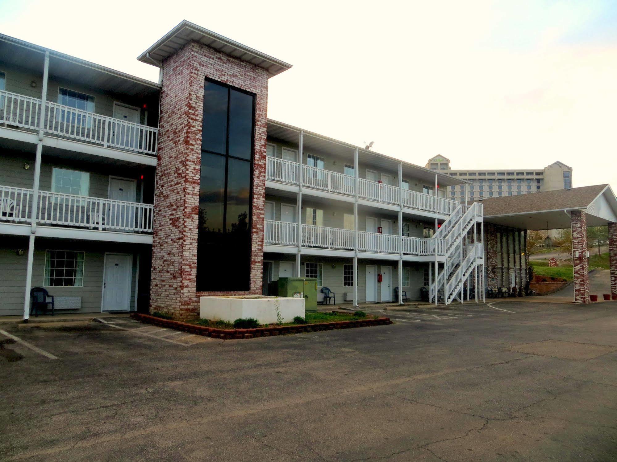 Peach Tree Inn Бренсон Екстер'єр фото